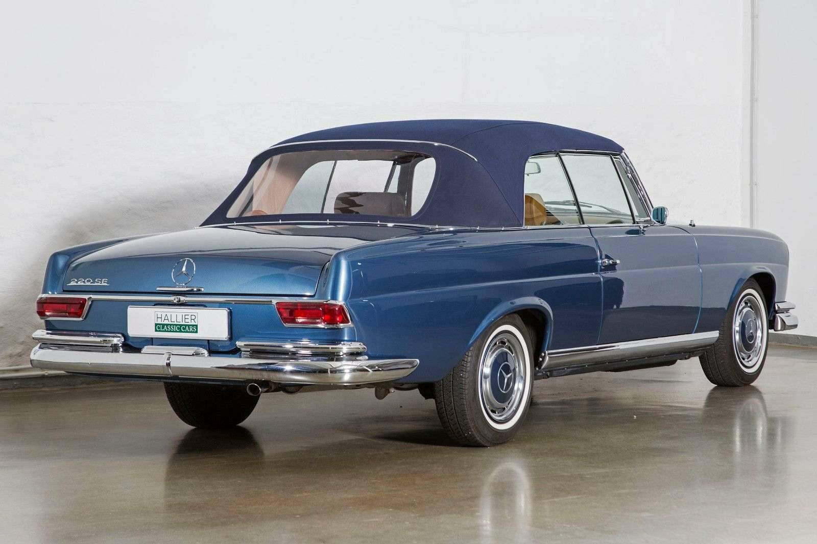 Mercedes-Benz 220 SE b 426