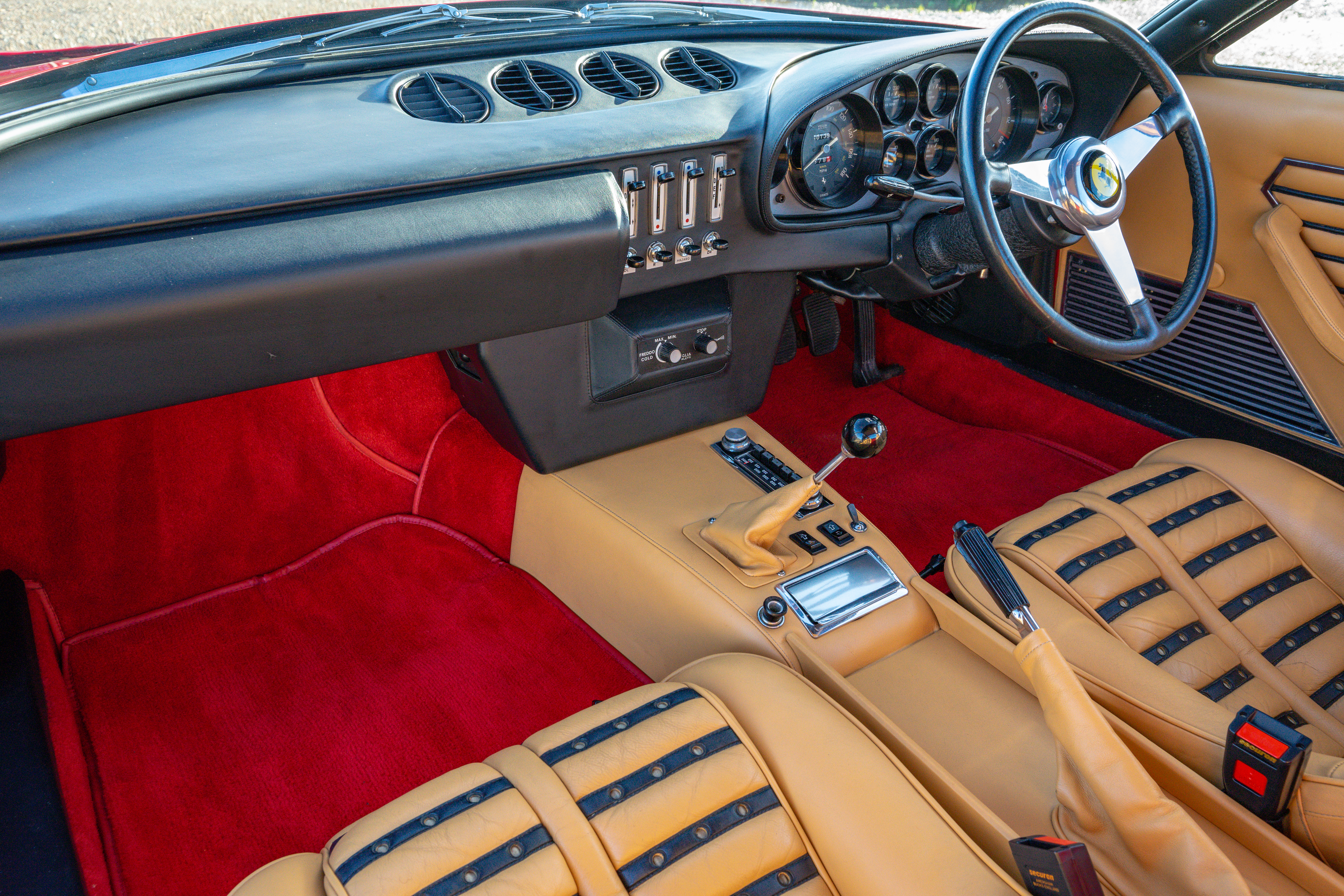 1972 Ferrari 365 GTB/4 Daytona 8