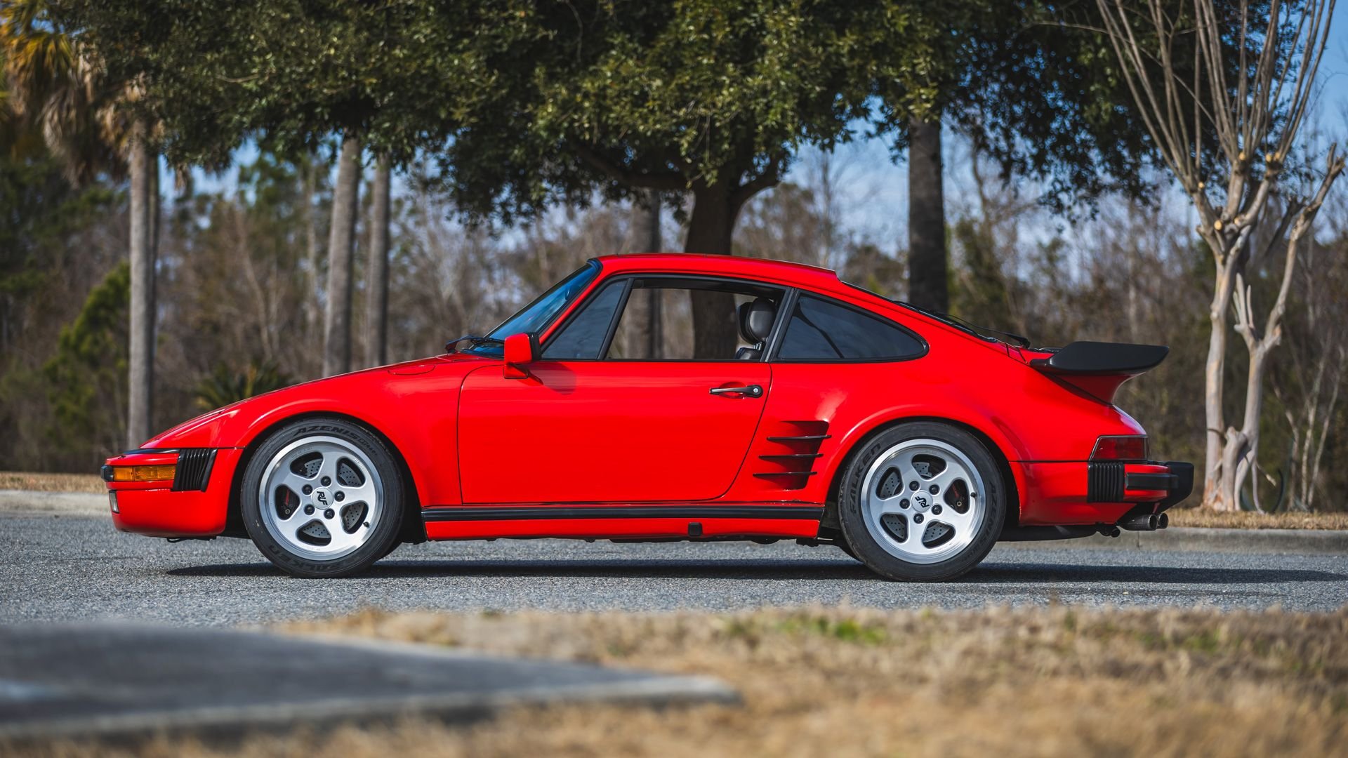 Modèle Réduit Porsche RUF BTR Slantnose 1986 - Paragon Models 1:64, Couleur Guards Red, Neuf