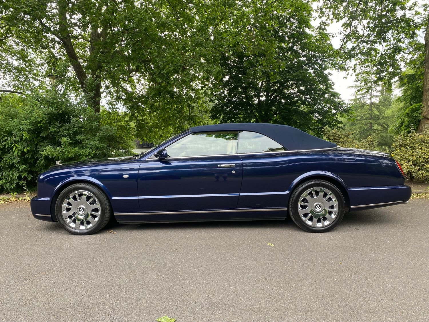 2007 Bentley Azure Srs II 9