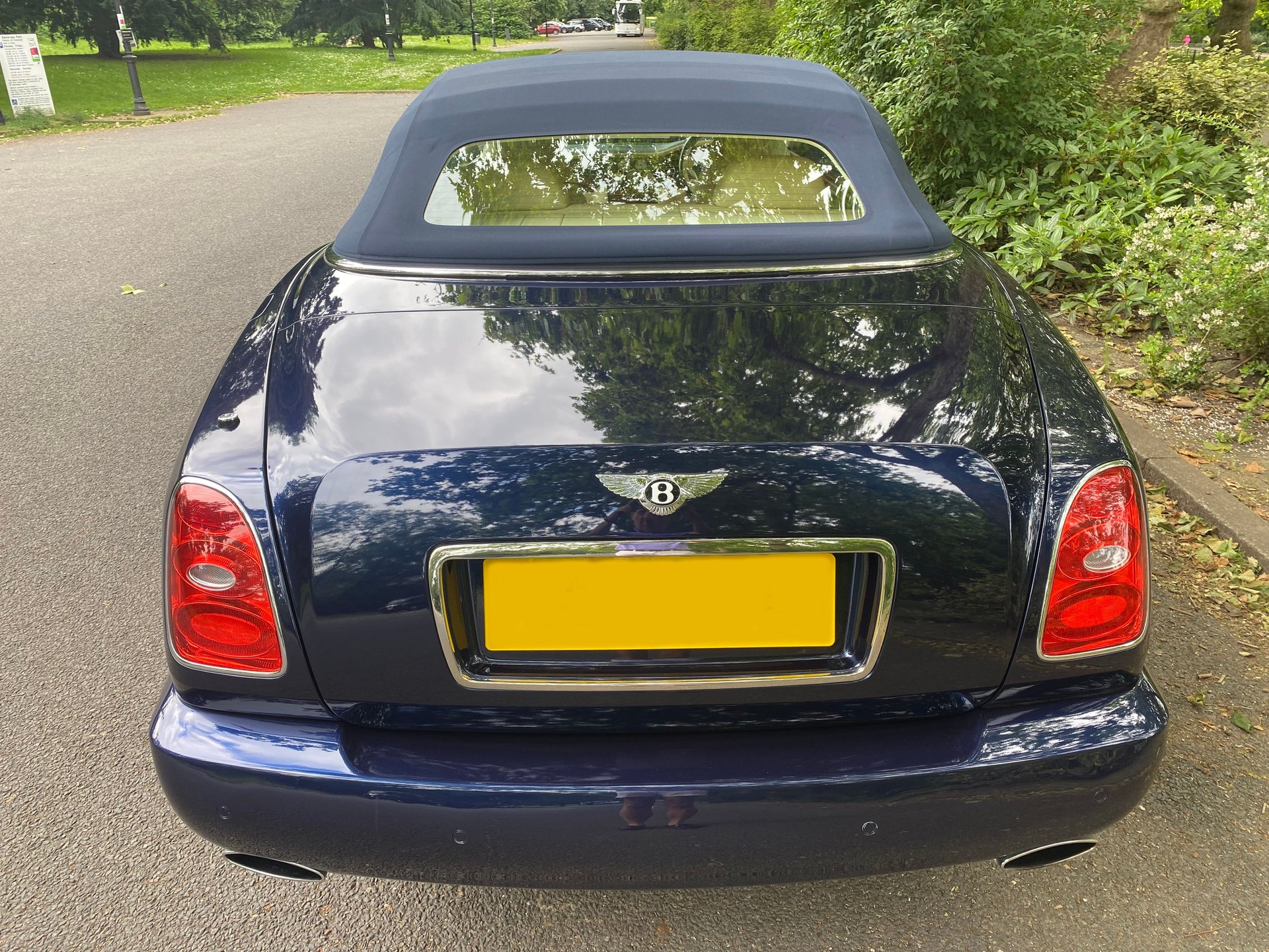 2007 Bentley Azure Srs II 17