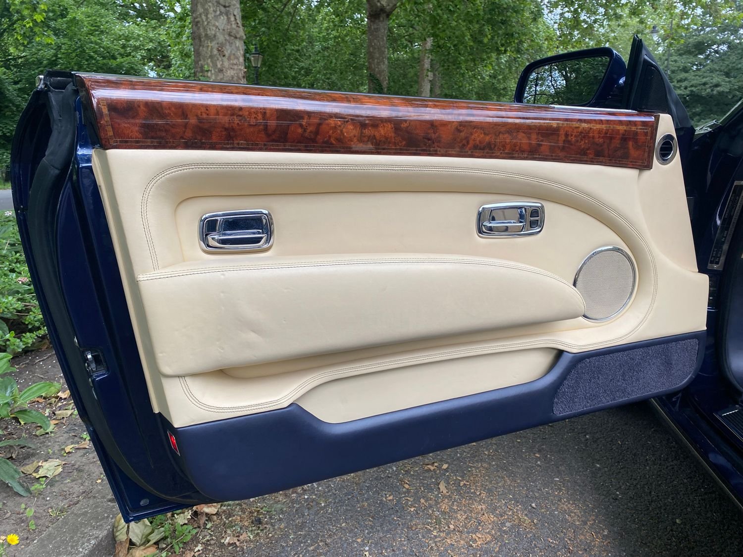 2007 Bentley Azure Srs II 19