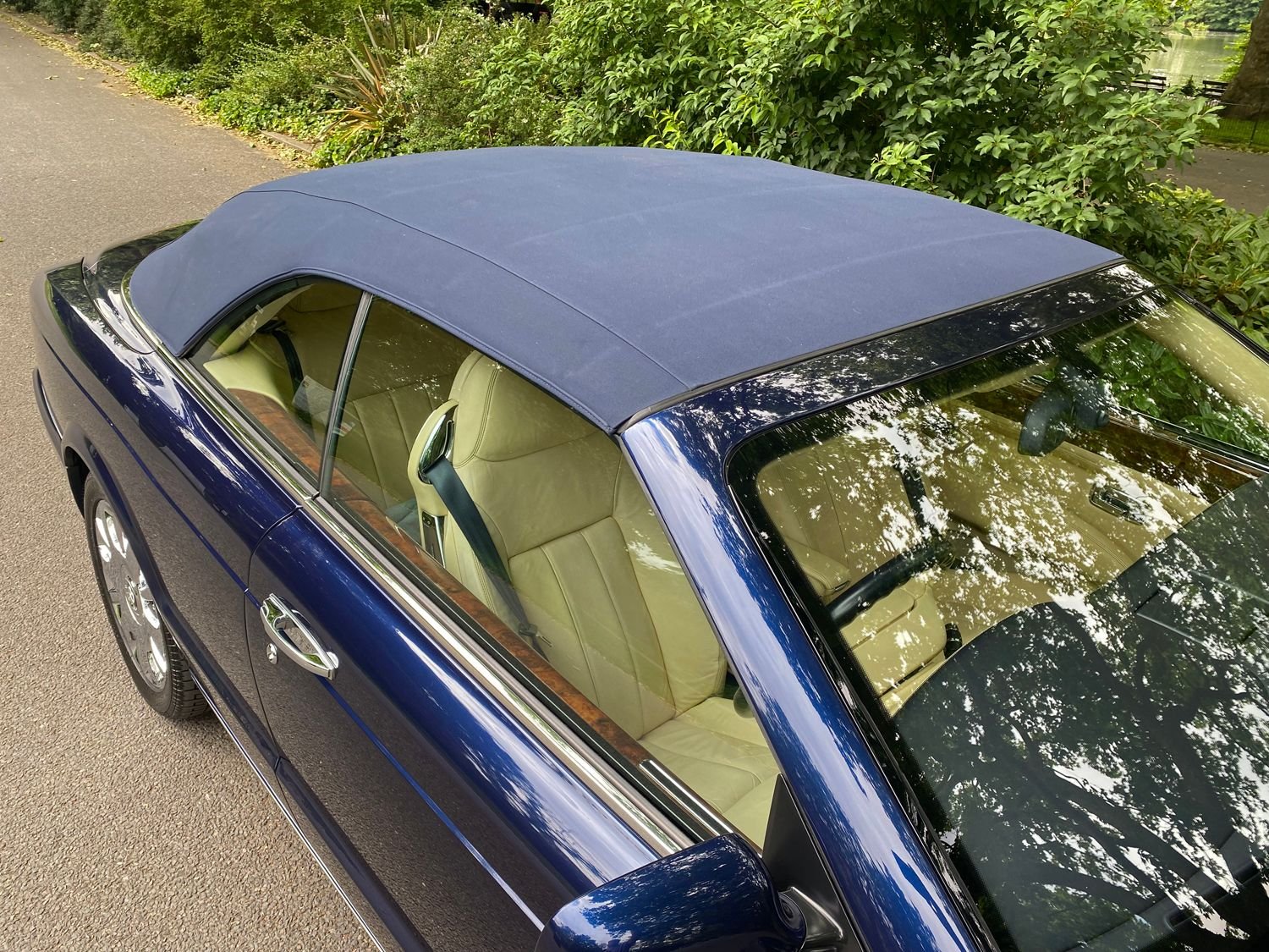 2007 Bentley Azure Srs II 27
