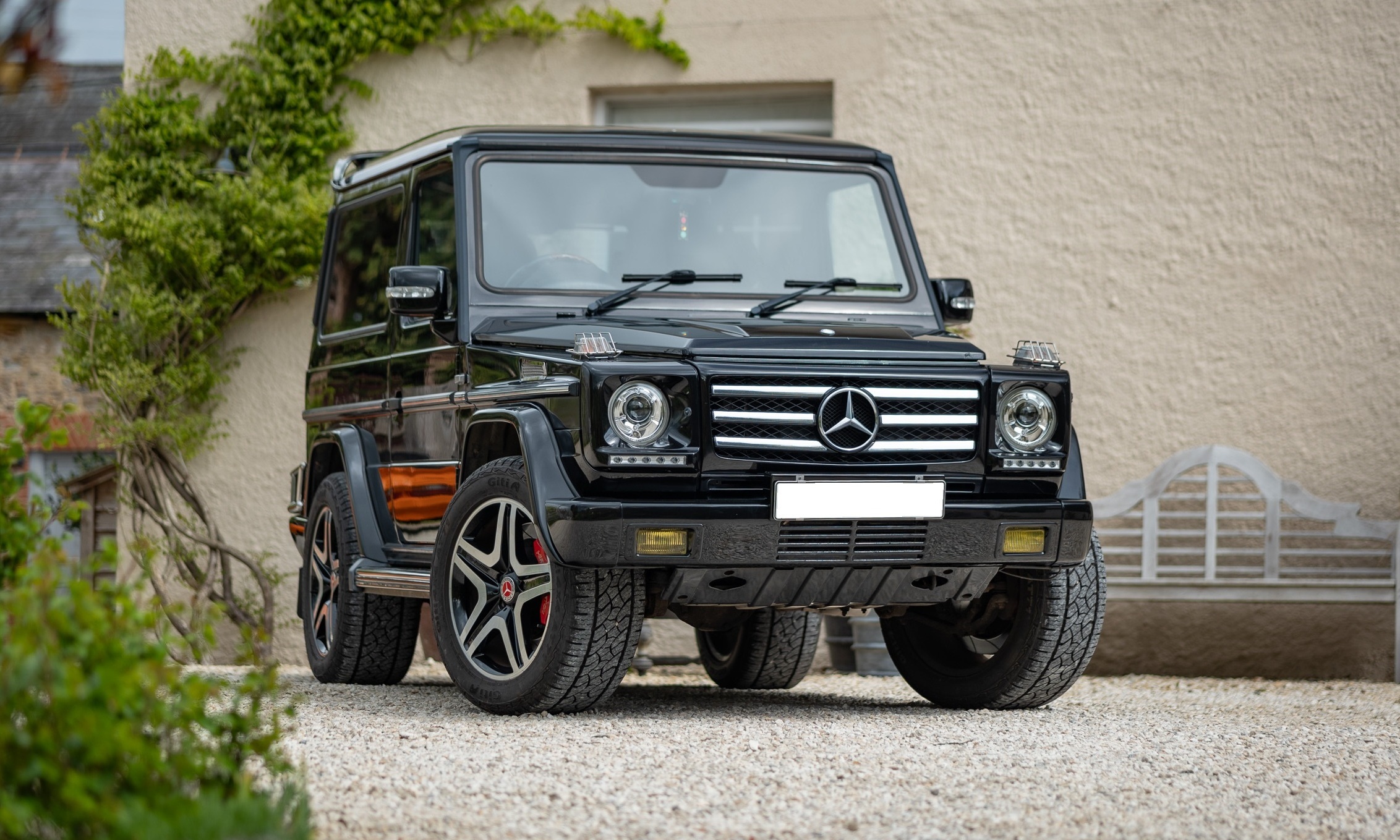 2000 Mercedes-Benz G500 0