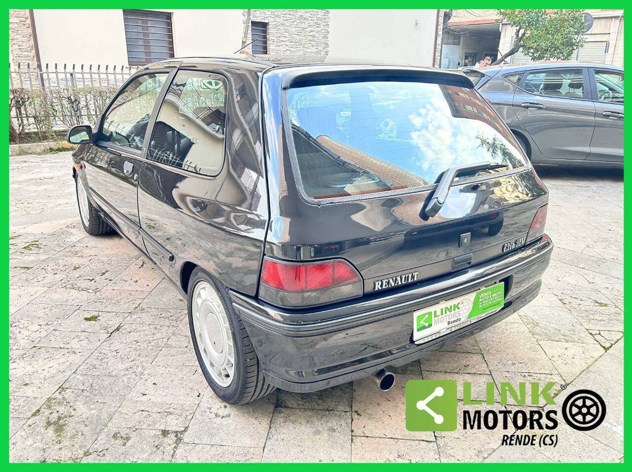 Renault Clio I 1.8 16V 102