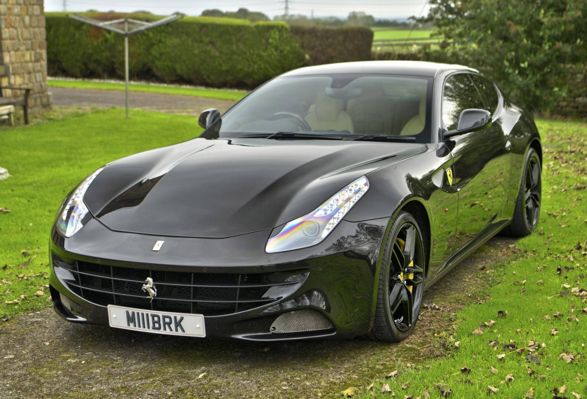 Ferrari FF 2380