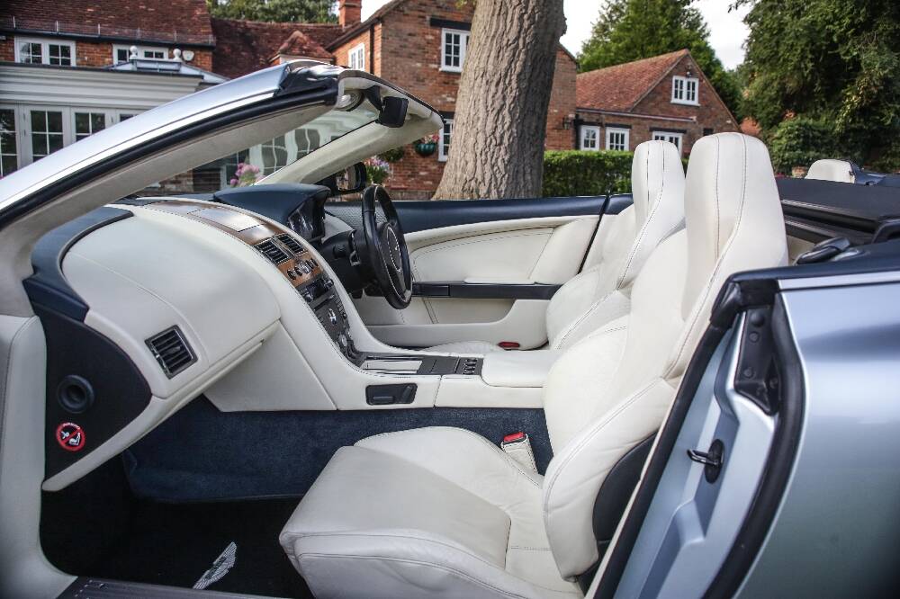 Aston Martin DB 9 Volante 3
