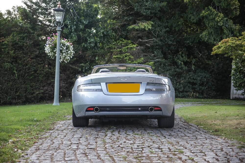 Aston Martin DB 9 Volante 24
