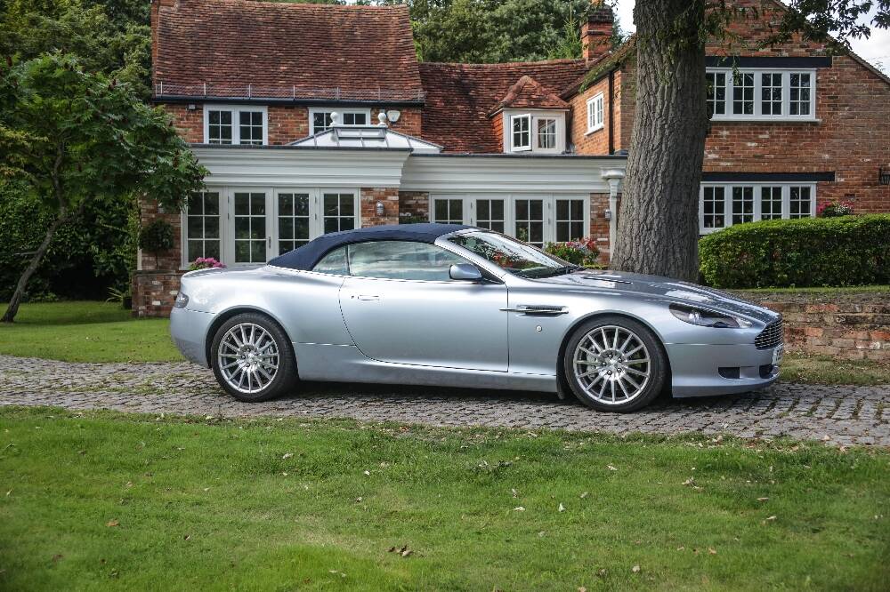 Aston Martin DB 9 Volante 20